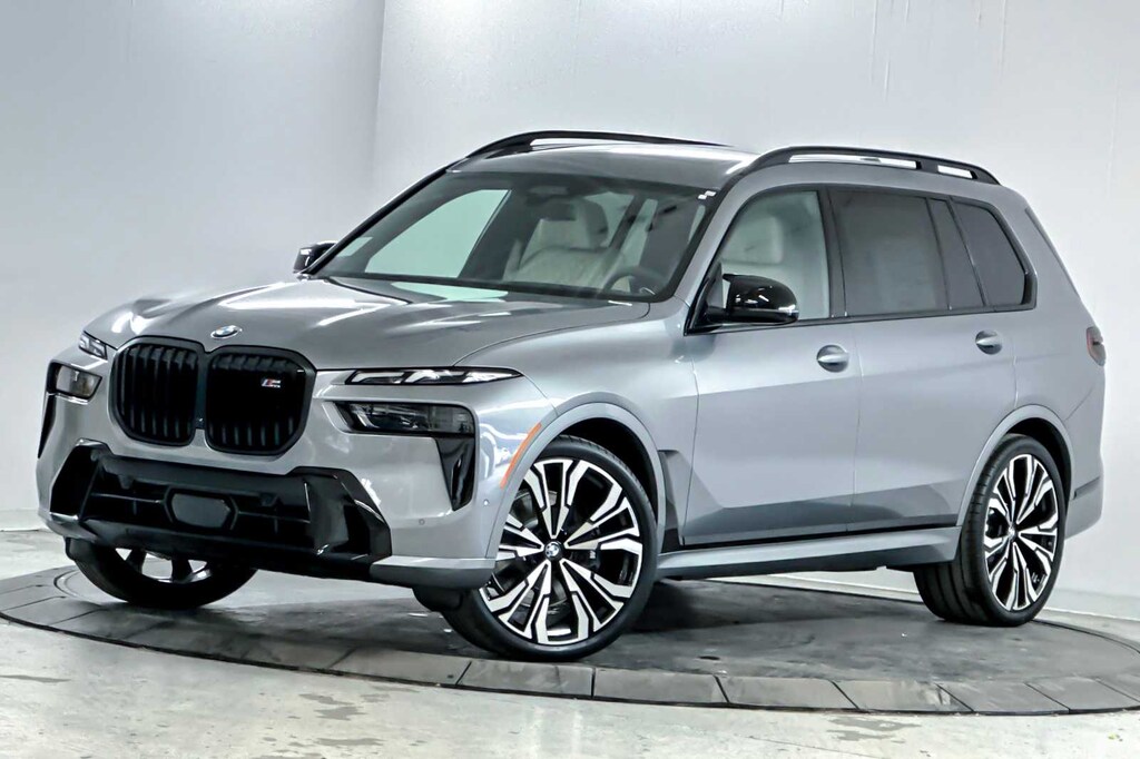 New 2026 BMW X7 M60i SUV