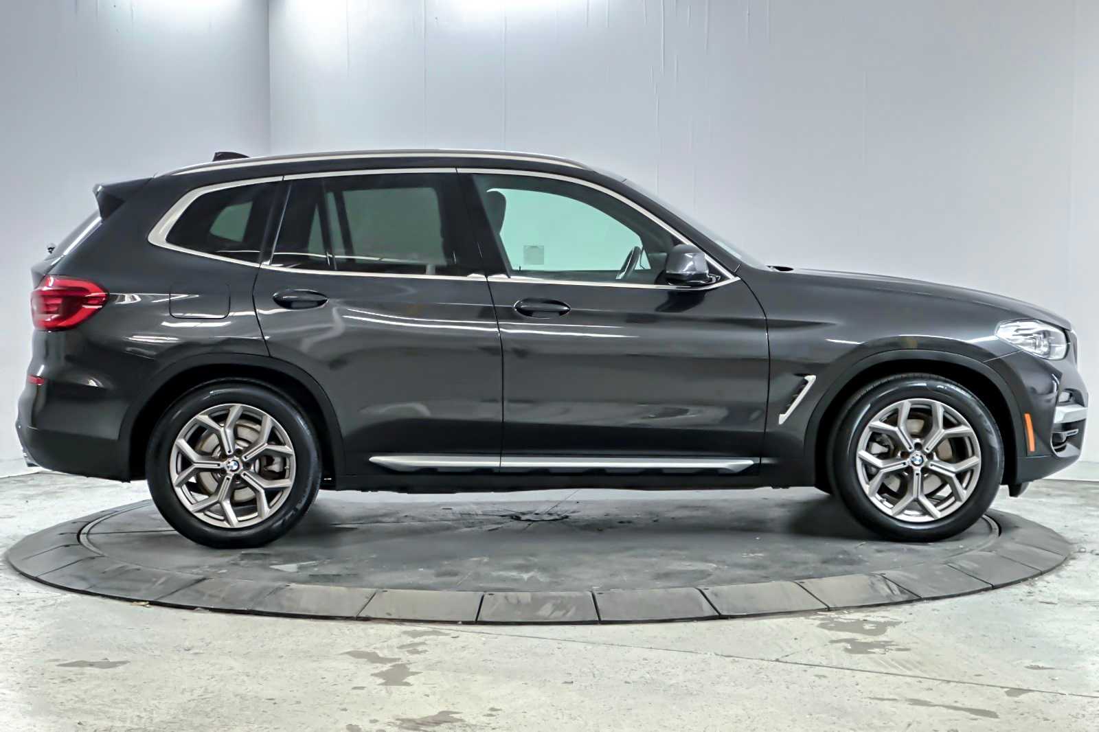 Thumbnail: 2021 BMW X3 - 8