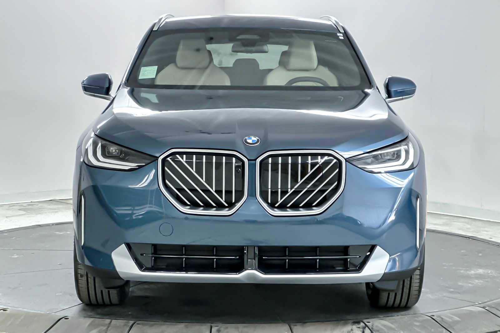 Thumbnail: 2026 BMW X3 - 10