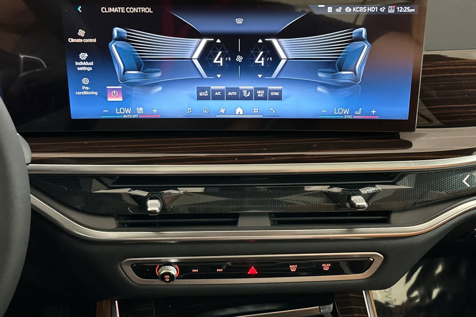 Thumbnail: 2026 BMW X5 - 21