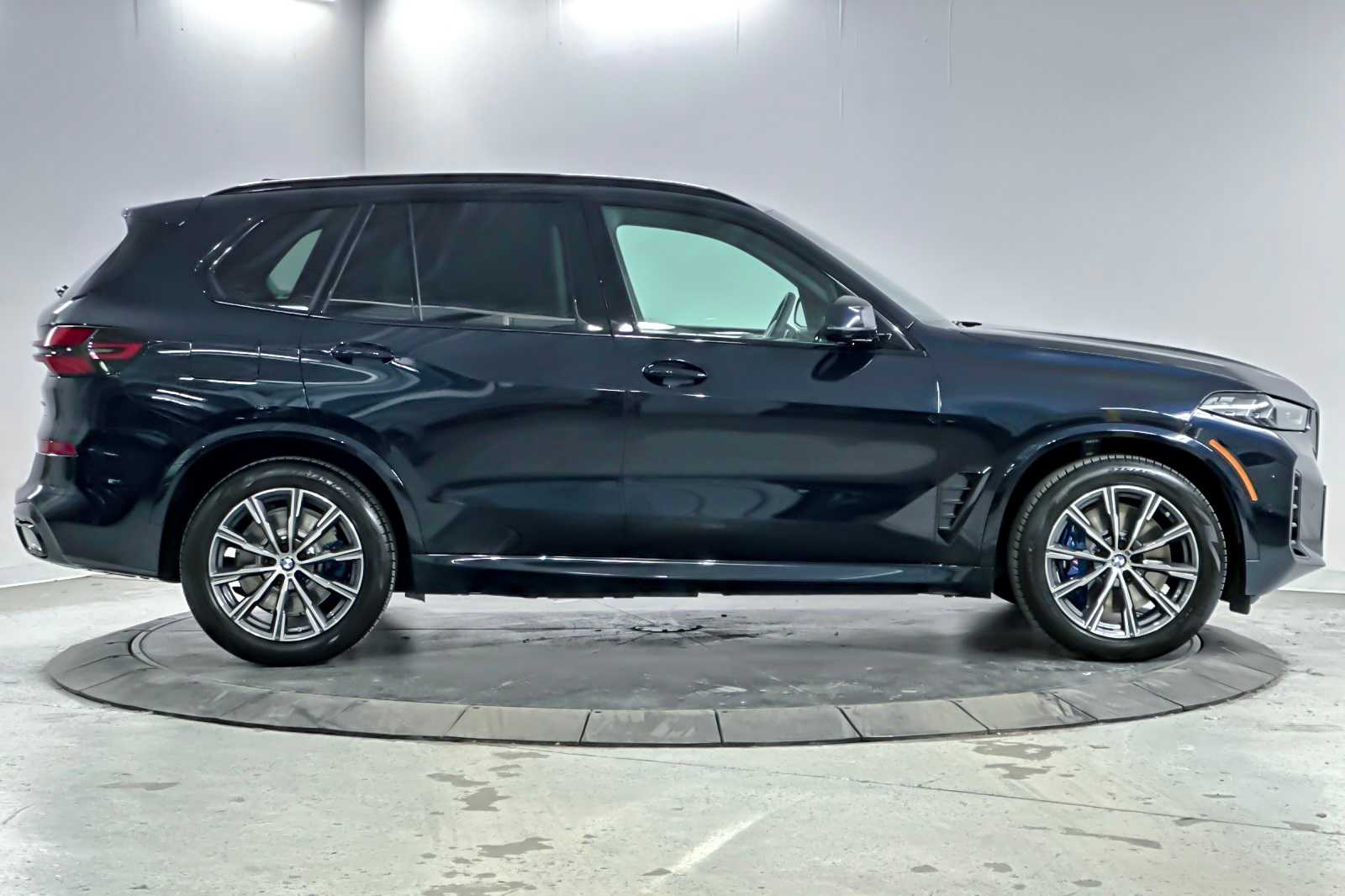 Thumbnail: 2026 BMW X5 - 8