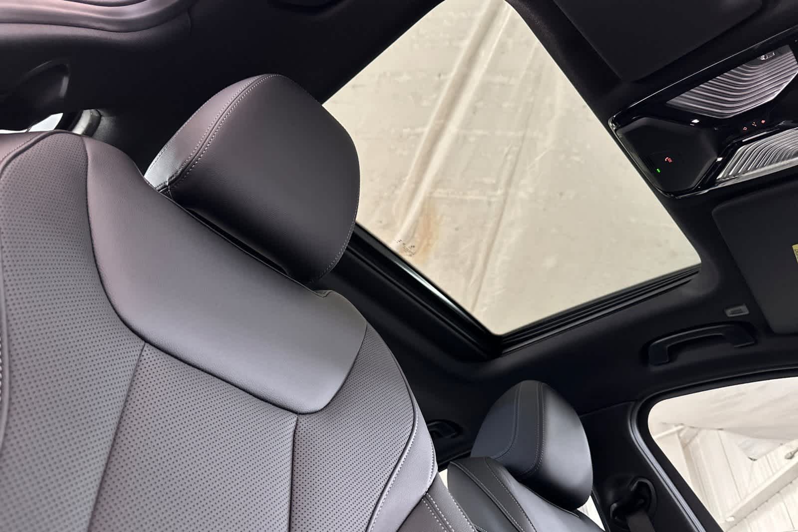 Thumbnail: 2026 BMW 3 Series - 16