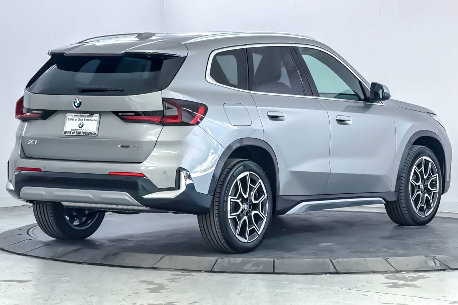 Thumbnail: 2026 BMW X1 - 2