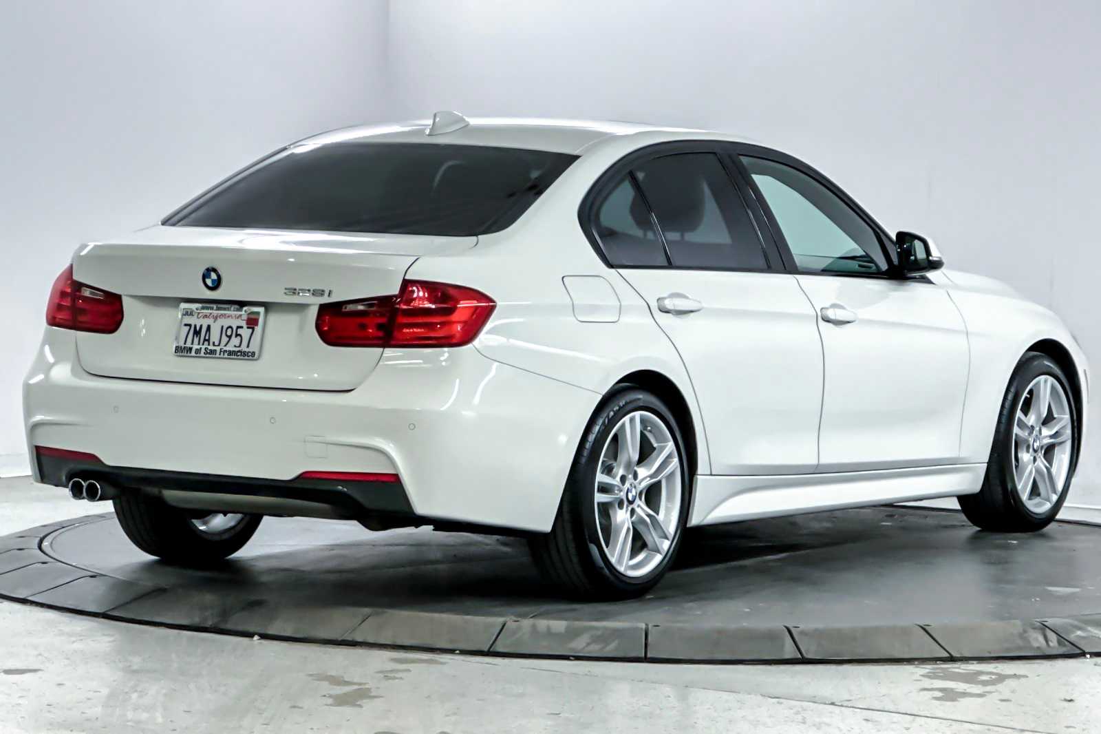 Thumbnail: 2015 BMW 3 Series - 2