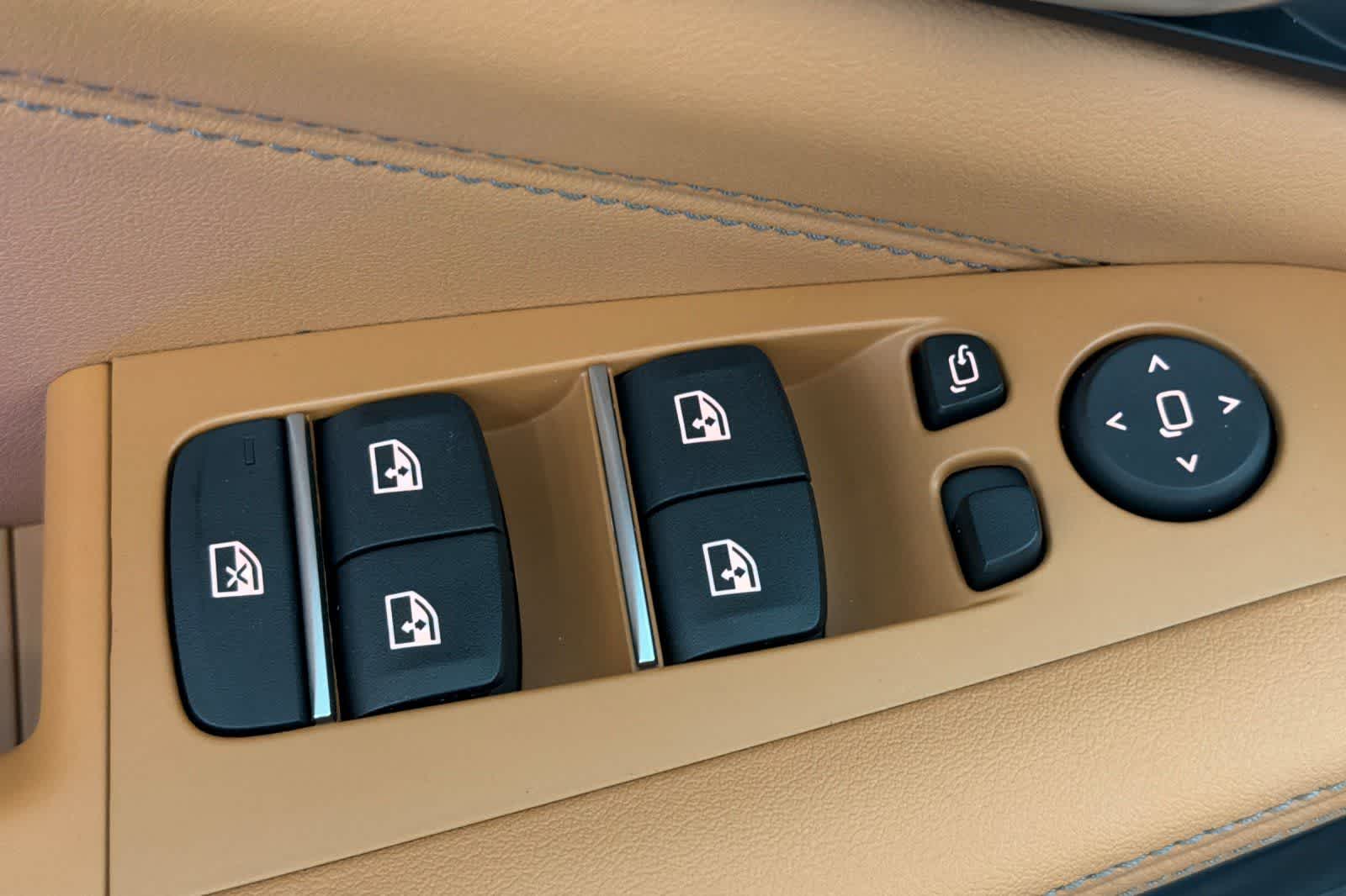 Thumbnail: 2026 BMW X5 - 13