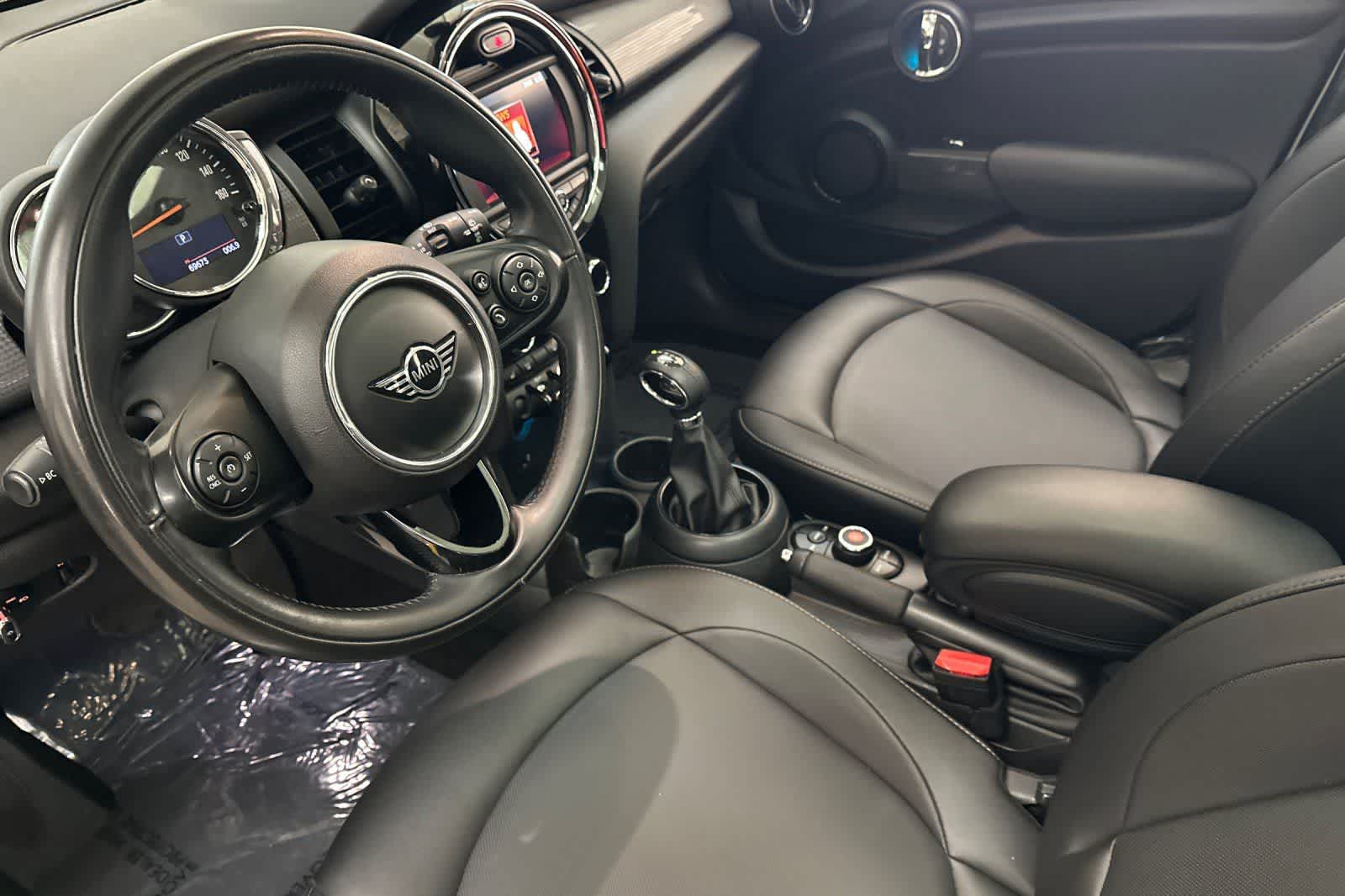 Thumbnail: 2019 MINI Cooper Hardtop - 11