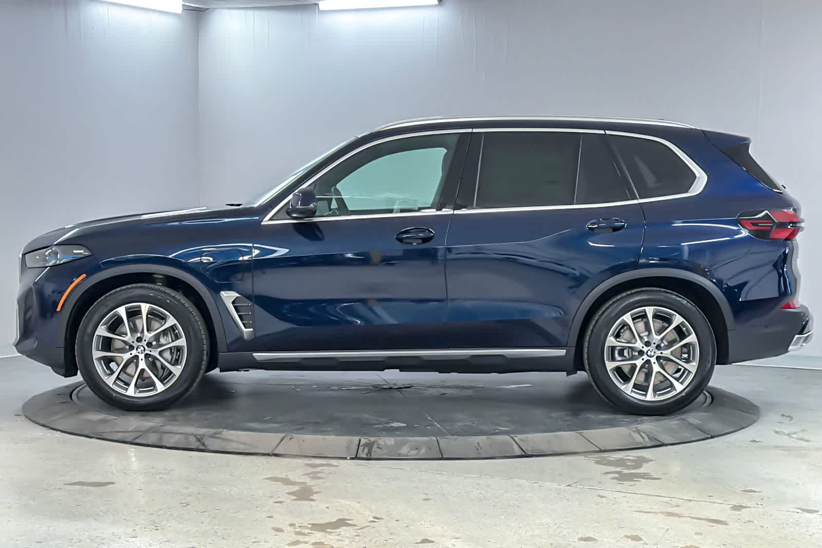 Thumbnail: 2026 BMW X5 - 5