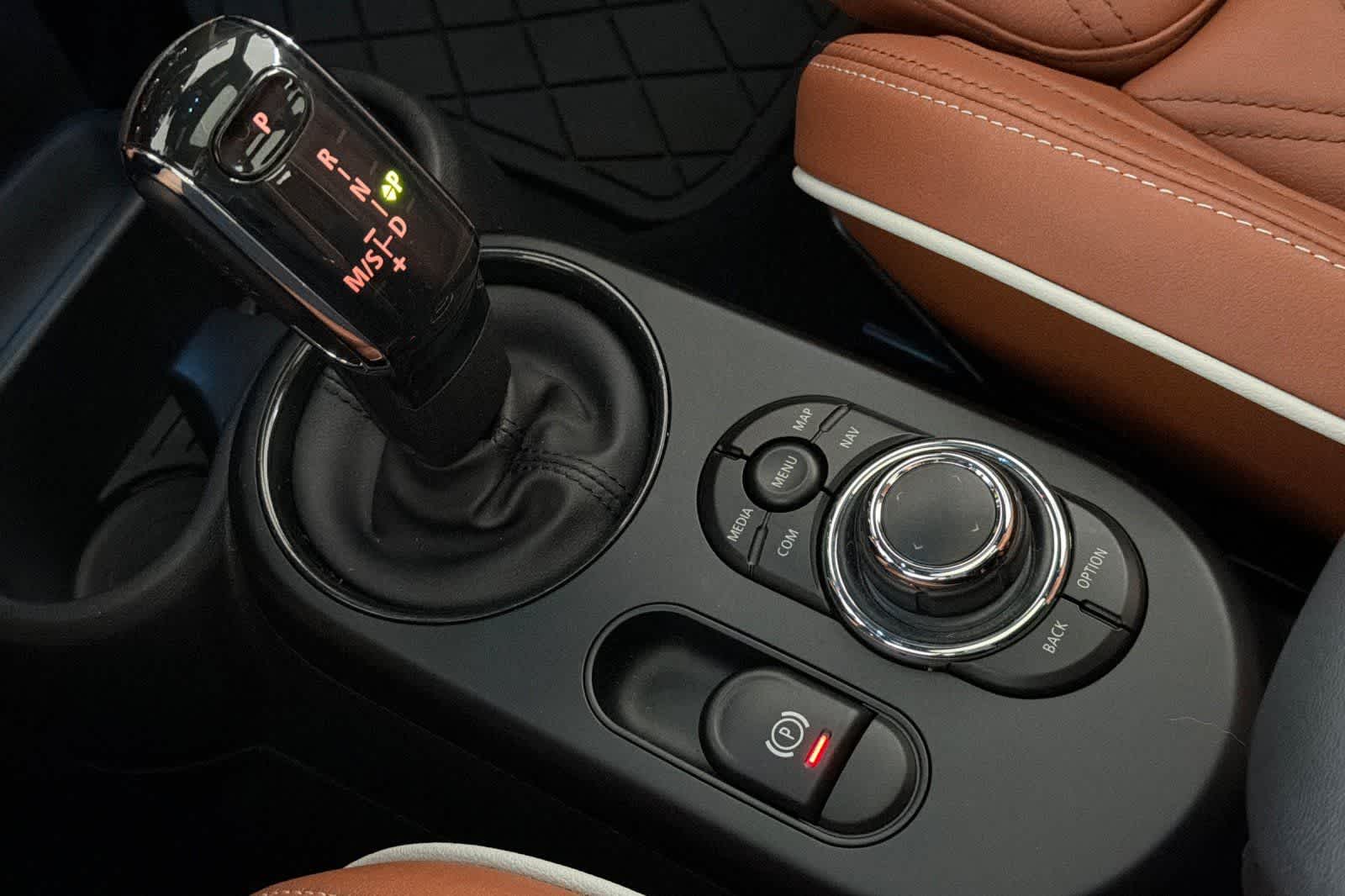 Thumbnail: 2023 MINI Cooper Hardtop - 22