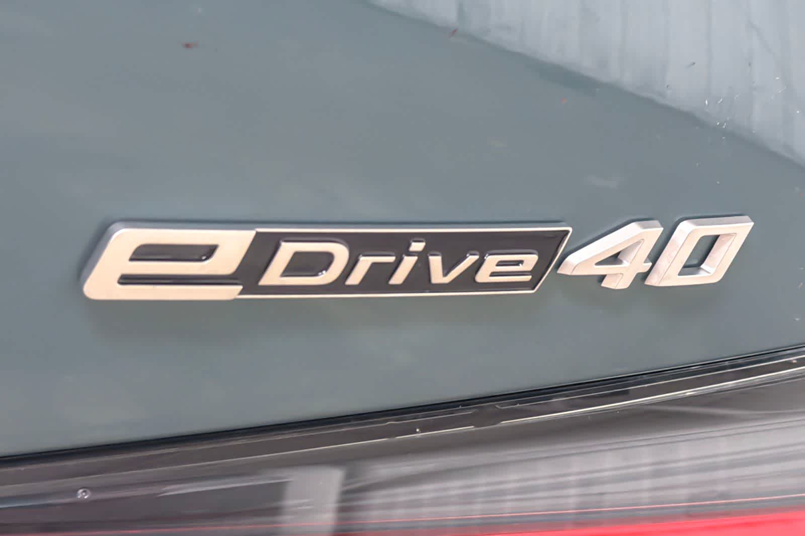 Thumbnail: 2026 BMW i4 - 25