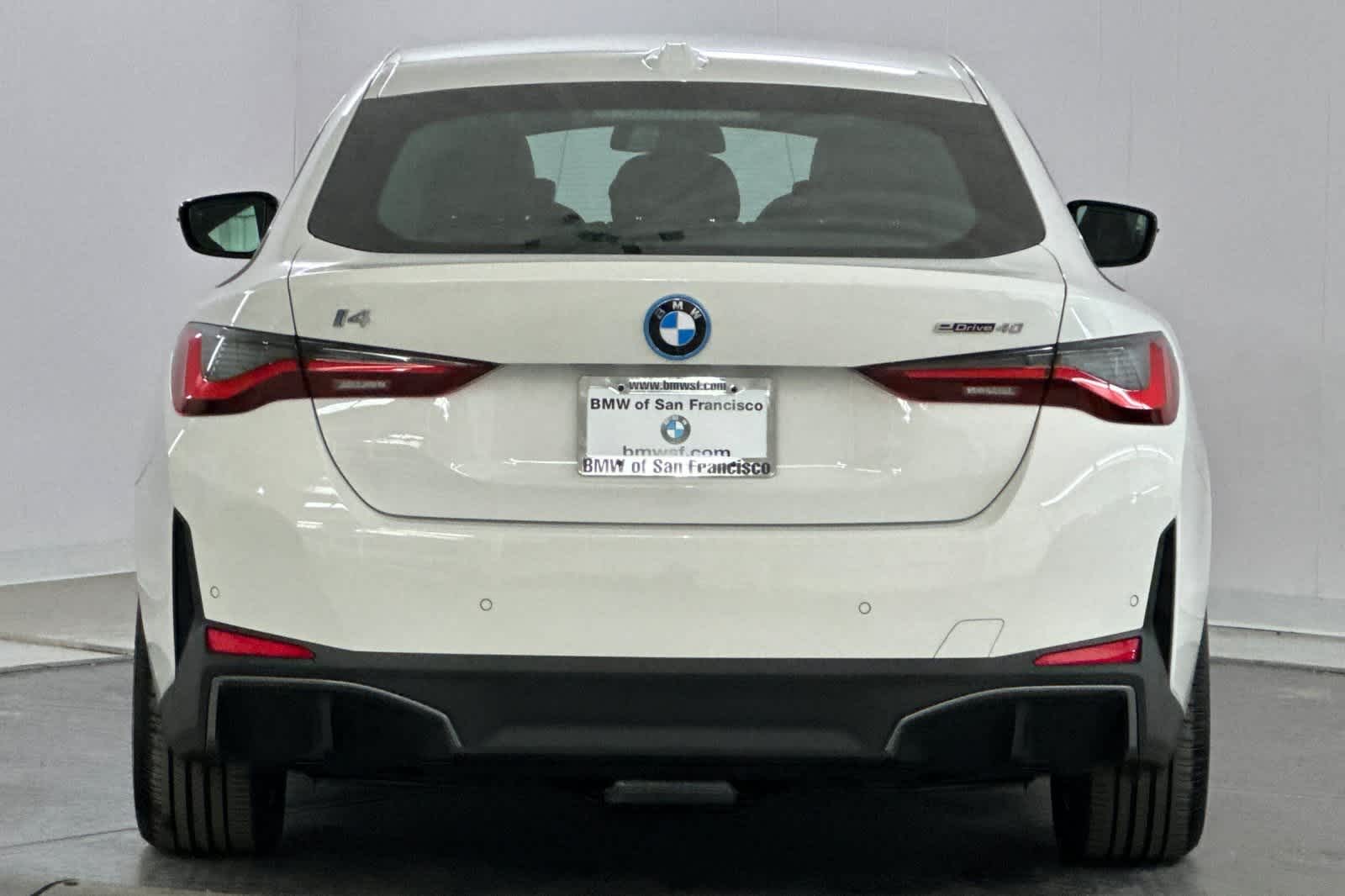 Thumbnail: 2025 BMW i4 - 7