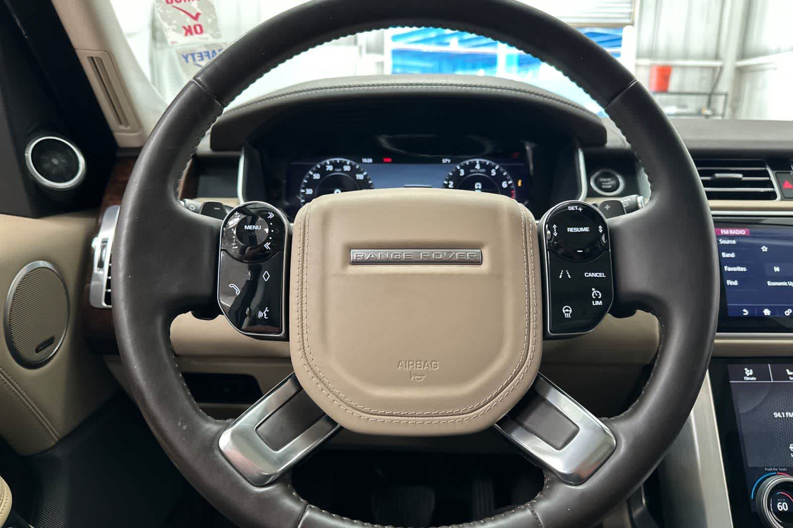 Thumbnail: 2020 Land Rover Range Rover - 23