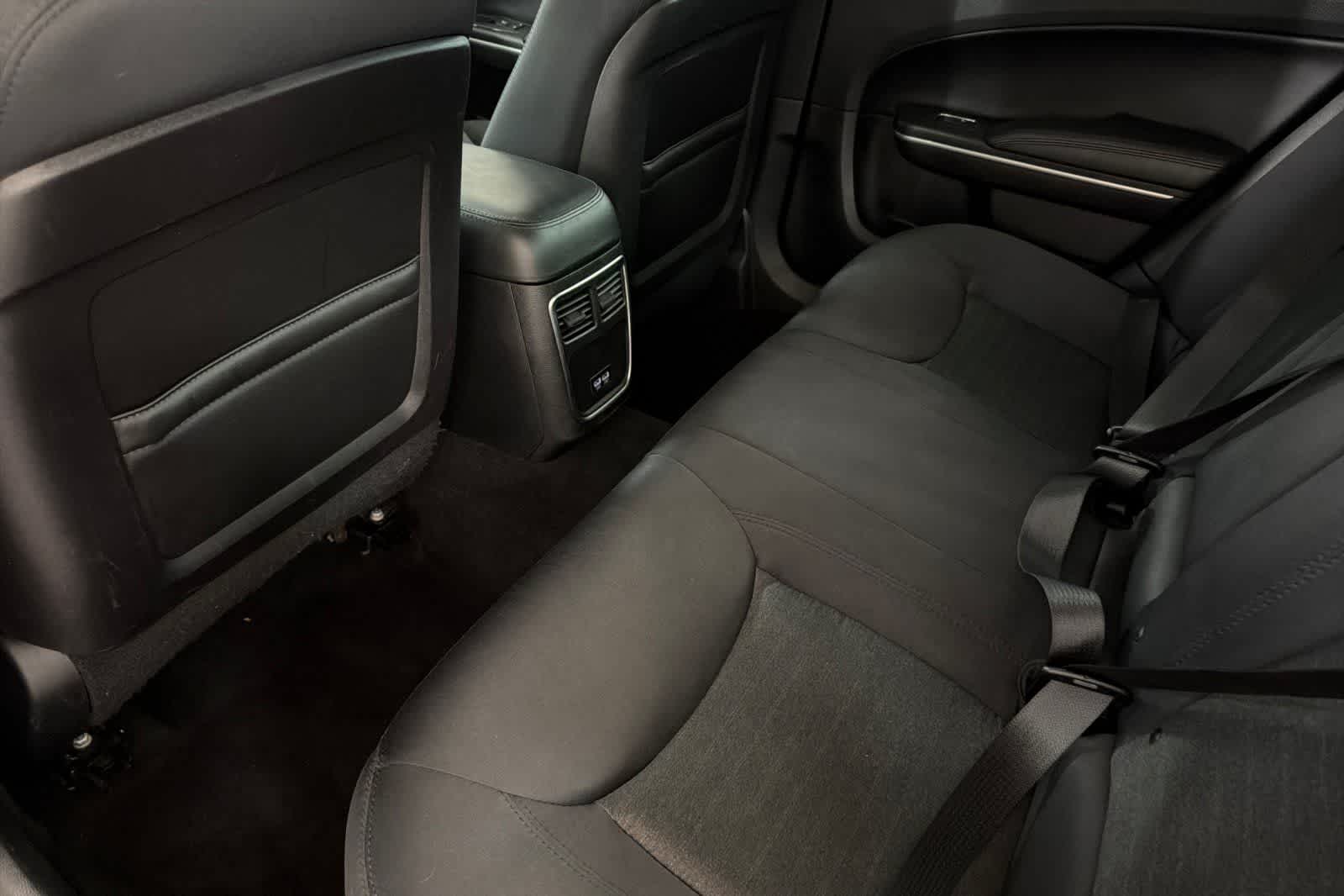 Thumbnail: 2019 Chrysler 300 - 4