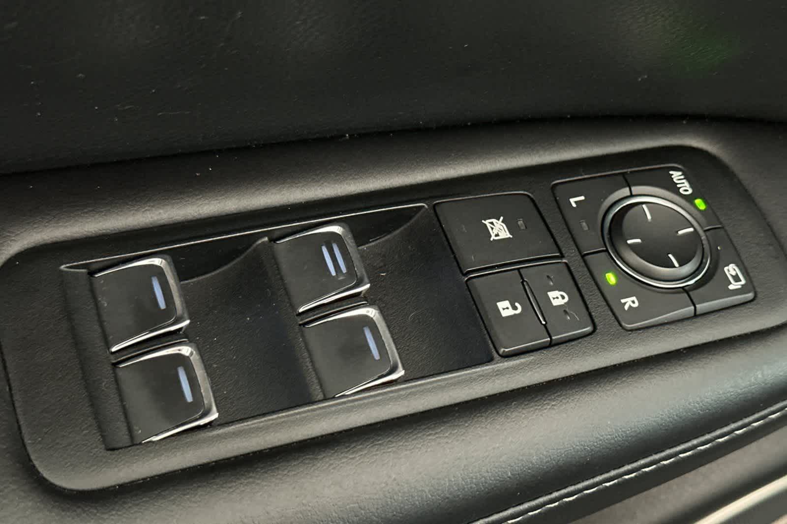 Thumbnail: 2018 Lexus RX - 13