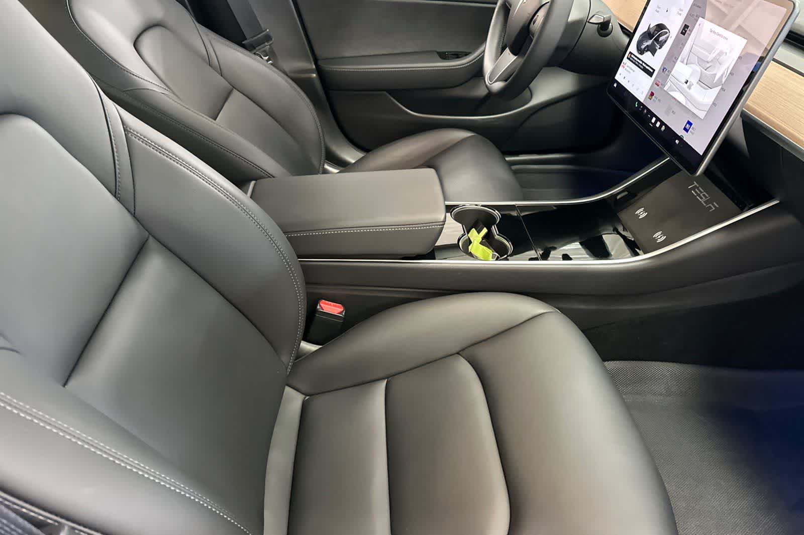 Thumbnail: 2018 Tesla Model 3 - 15