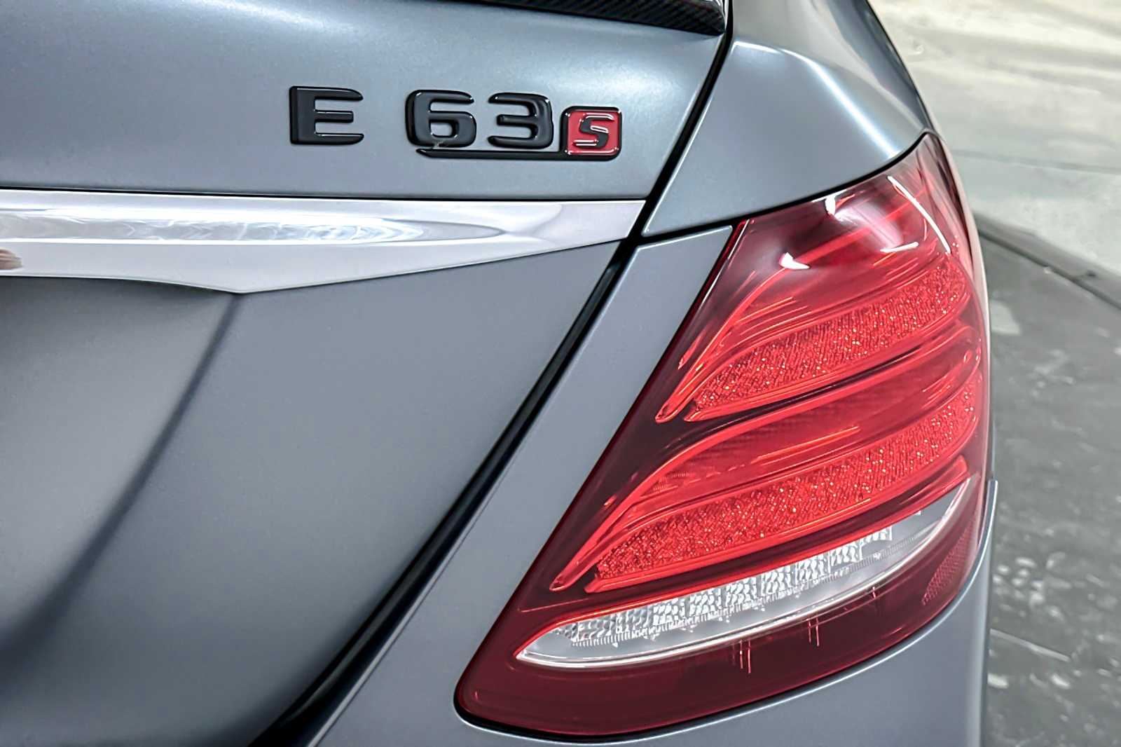 Thumbnail: 2018 Mercedes-Benz E-Class - 27