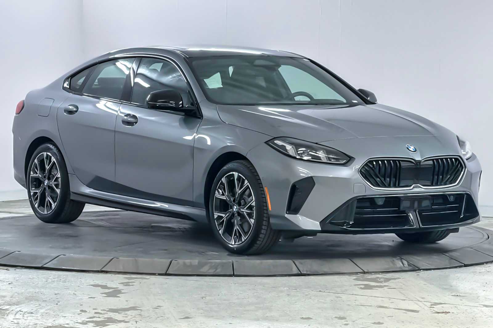 Thumbnail: 2026 BMW 2 Series - 9