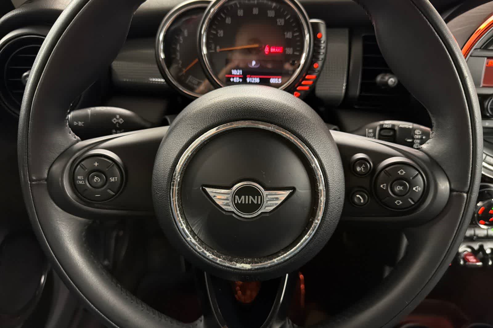 Thumbnail: 2016 MINI Cooper Hardtop - 22