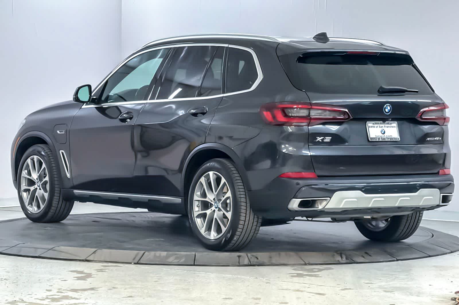 Thumbnail: 2023 BMW X5 - 6