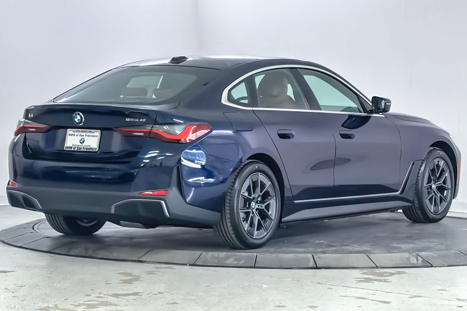 Thumbnail: 2026 BMW i4 - 2