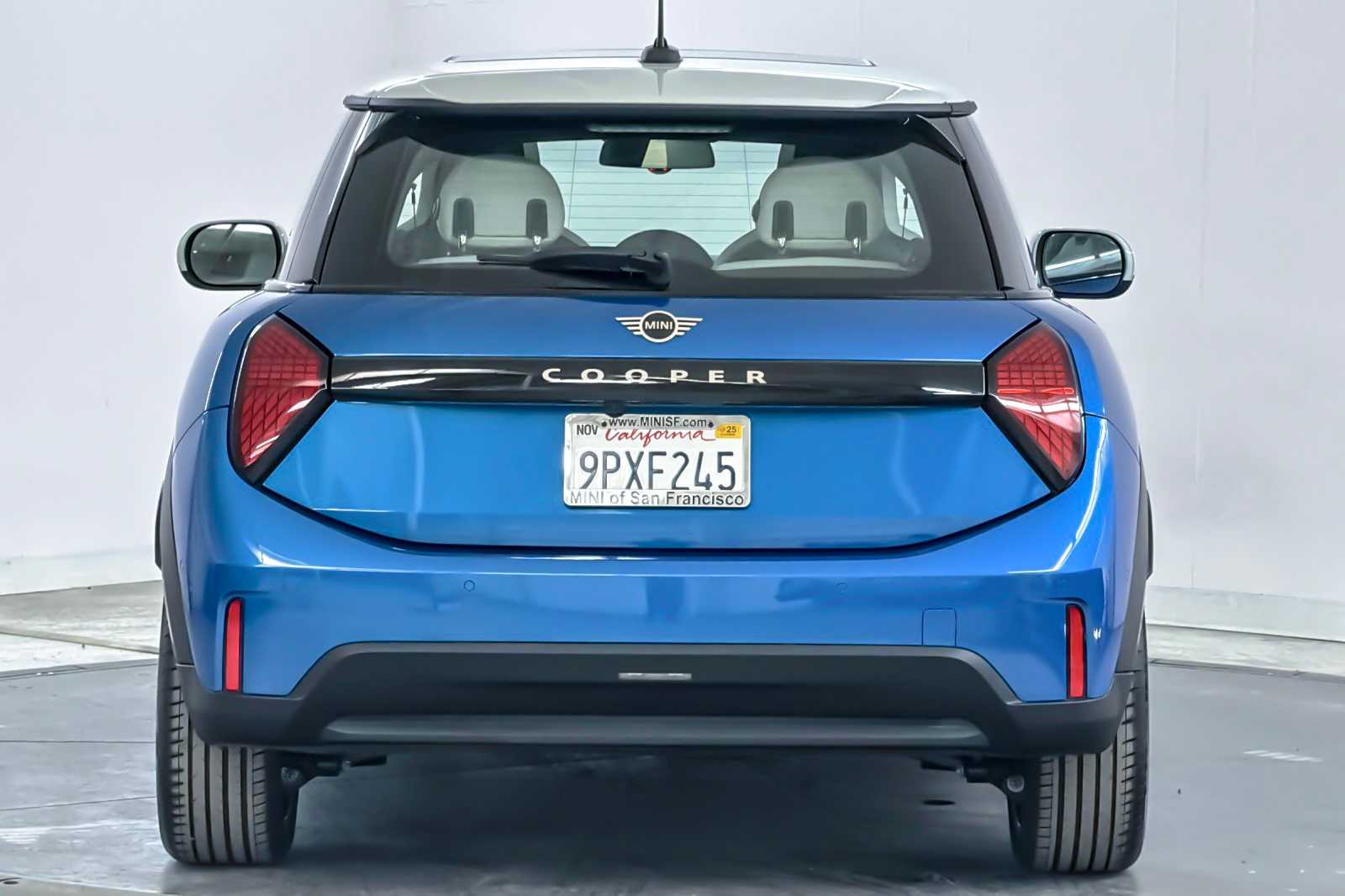 Thumbnail: 2025 MINI Cooper Hardtop - 7