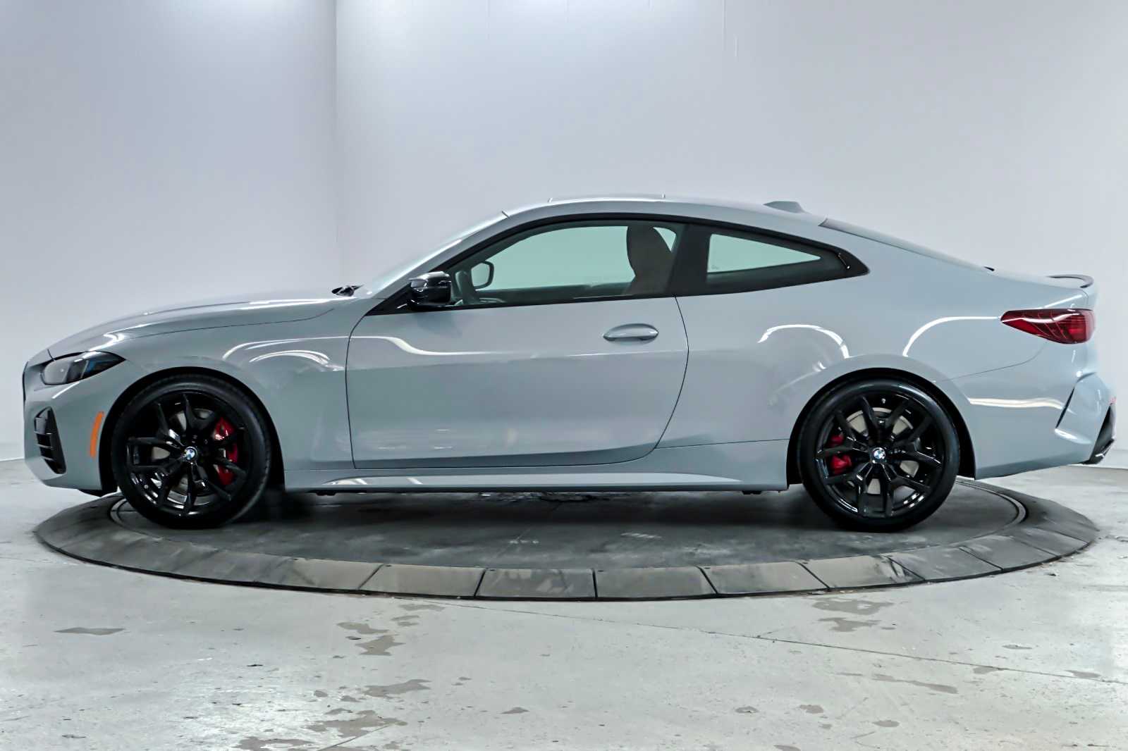 Thumbnail: 2025 BMW 4 Series - 5