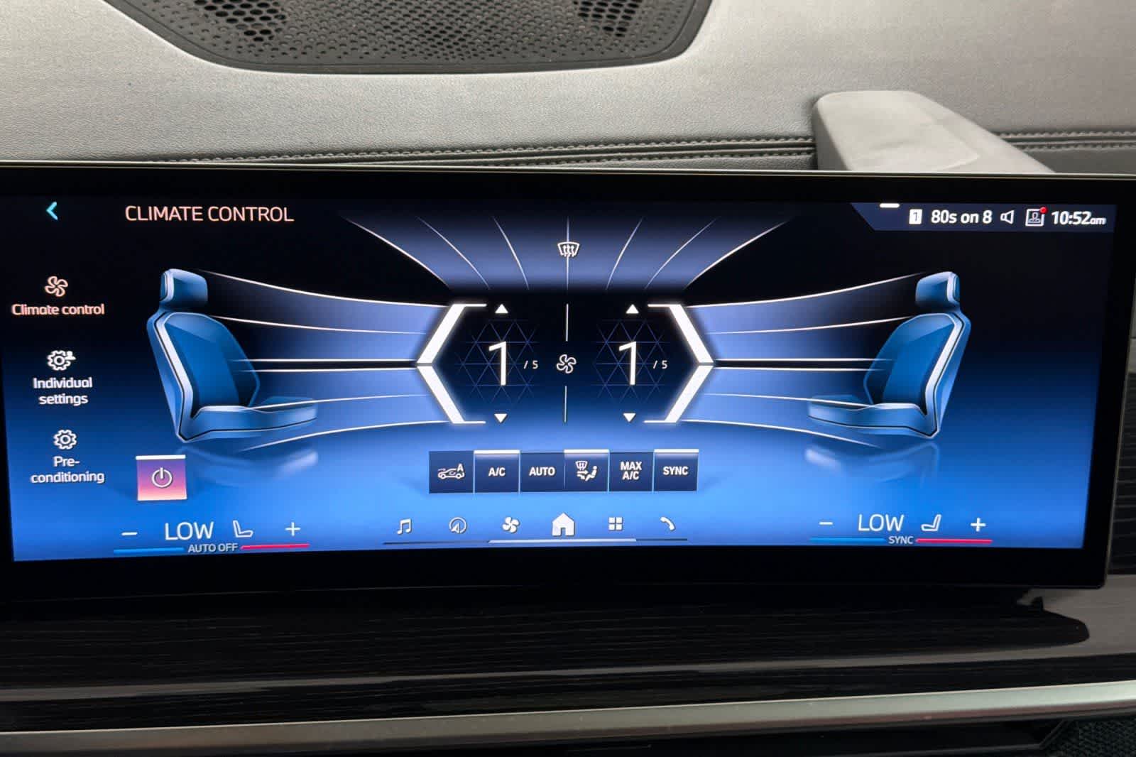 Thumbnail: 2024 BMW X6 - 21