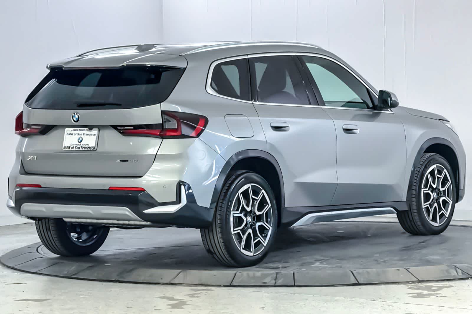 Thumbnail: 2026 BMW X1 - 2