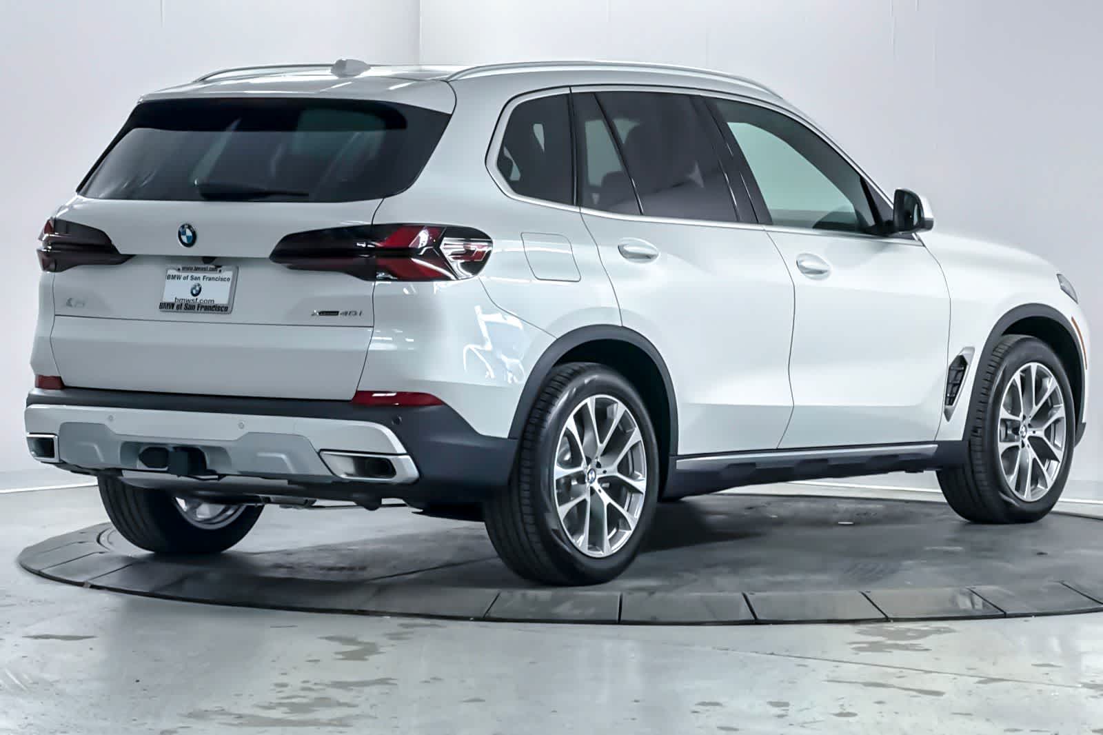 Thumbnail: 2026 BMW X5 - 2