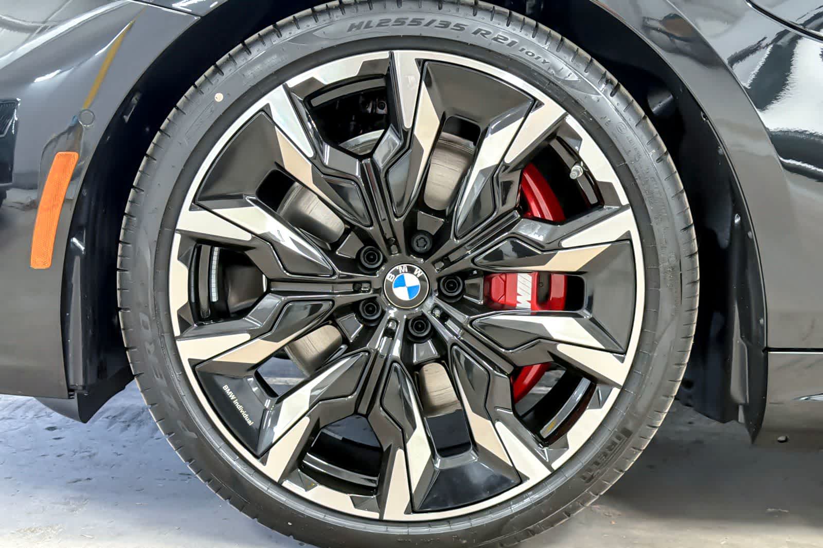 Thumbnail: 2027 BMW 5 Series - 24