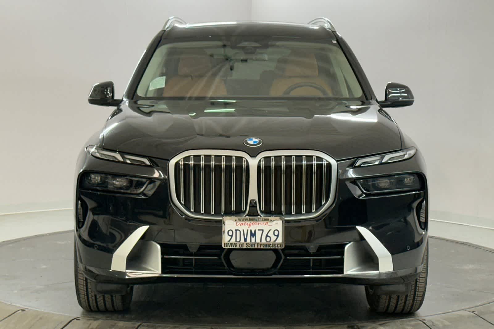 Thumbnail: 2023 BMW X7 - 10