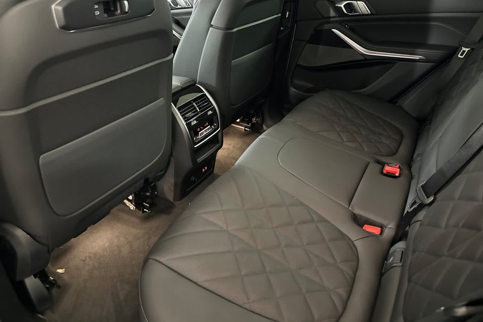 Thumbnail: 2026 BMW X5 - 4