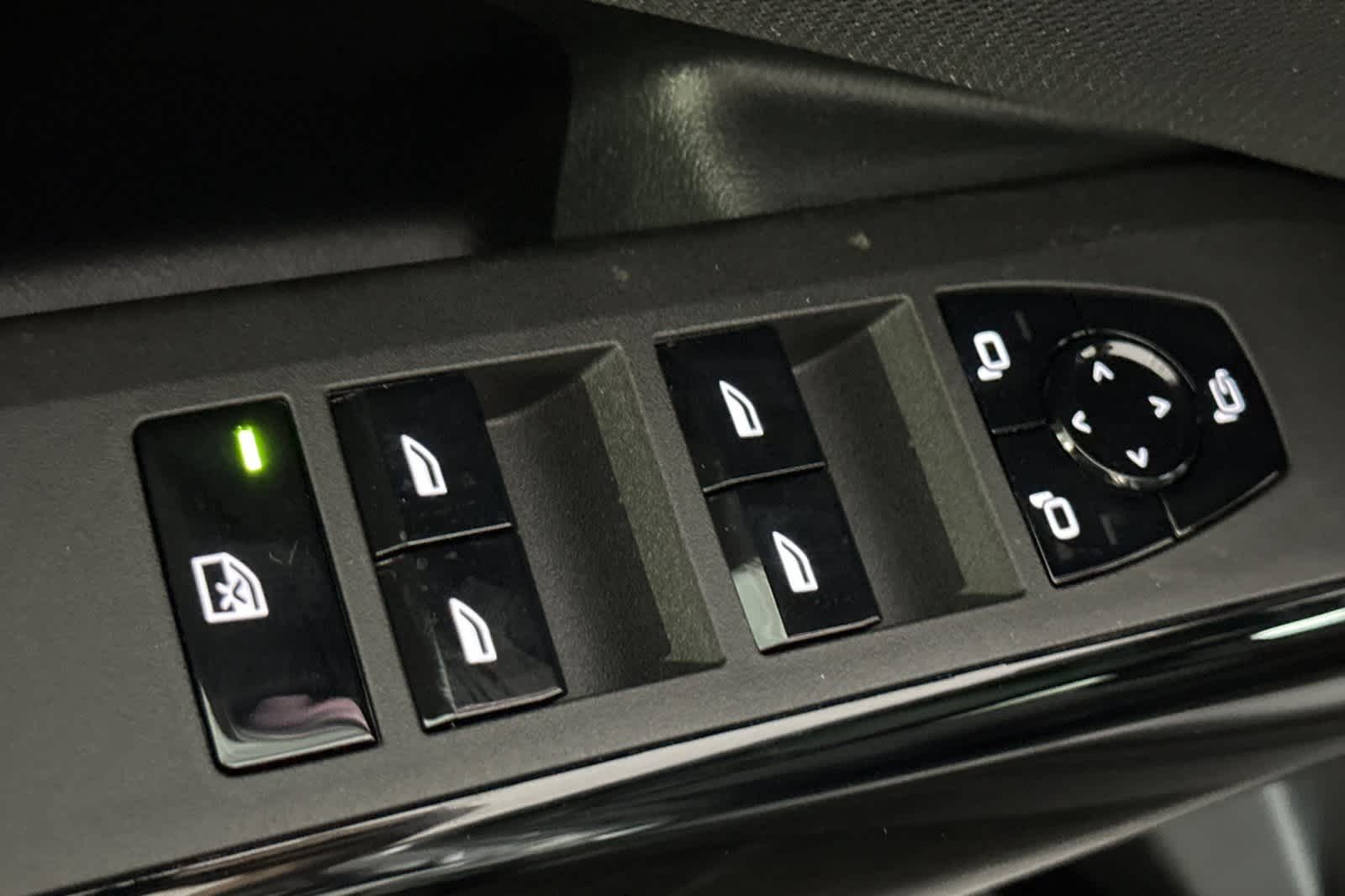 Thumbnail: 2026 BMW X3 - 13