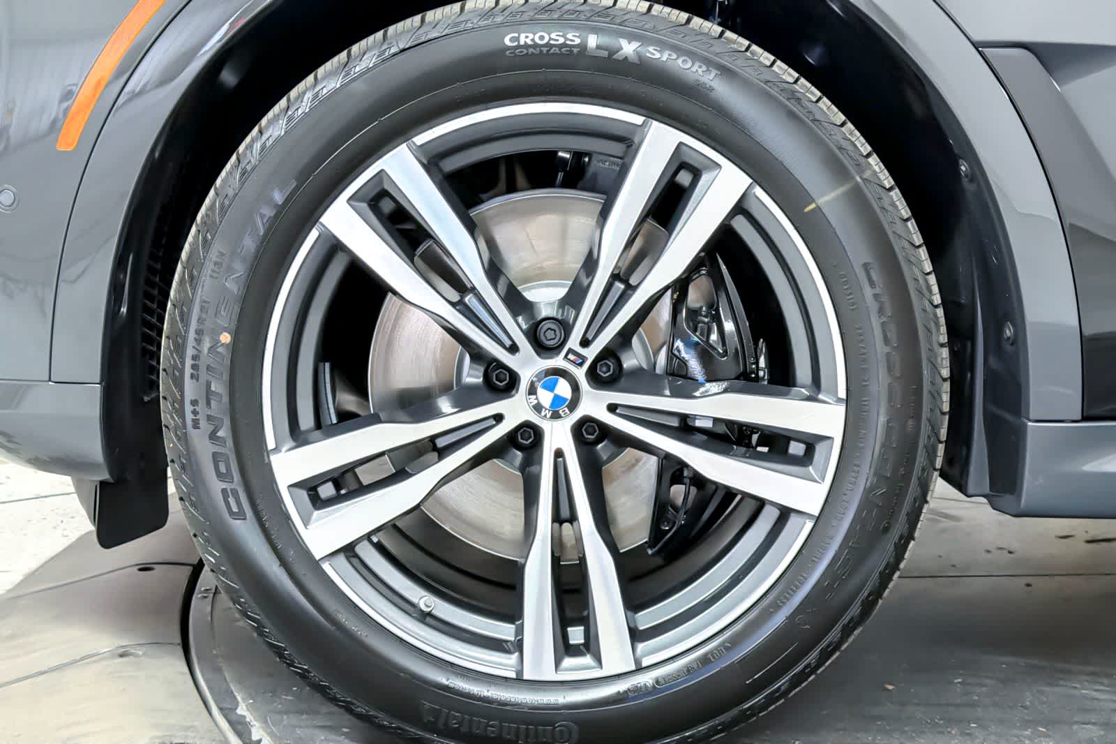 Thumbnail: 2027 BMW X7 - 25