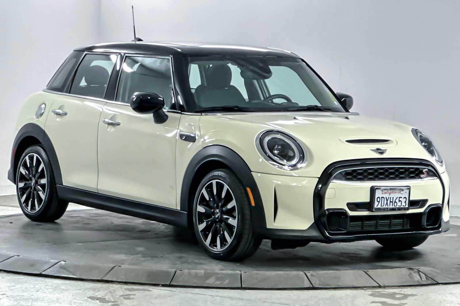 Thumbnail: 2023 MINI Cooper Hardtop - 9