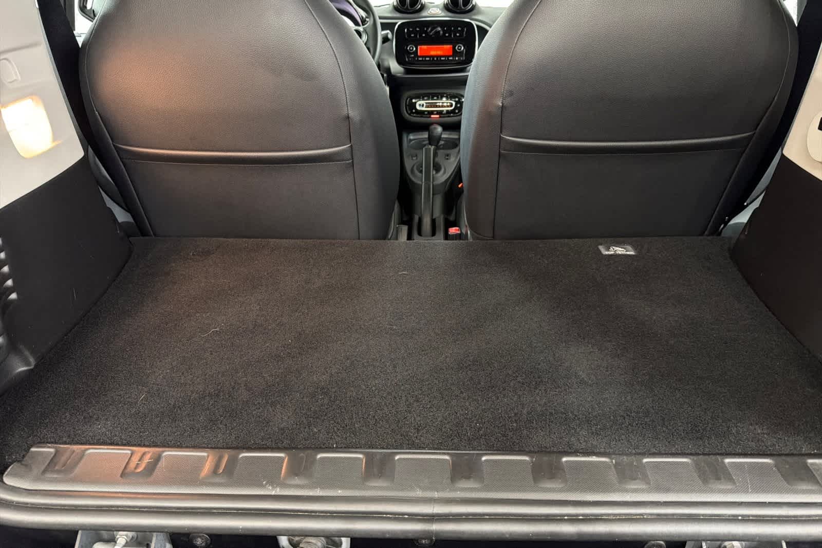 Thumbnail: 2018 smart fortwo - 14