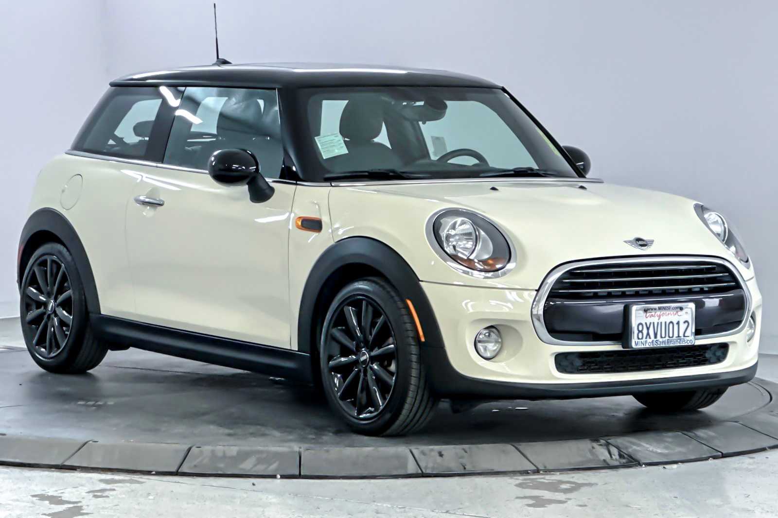 Thumbnail: 2018 MINI Cooper Hardtop - 9