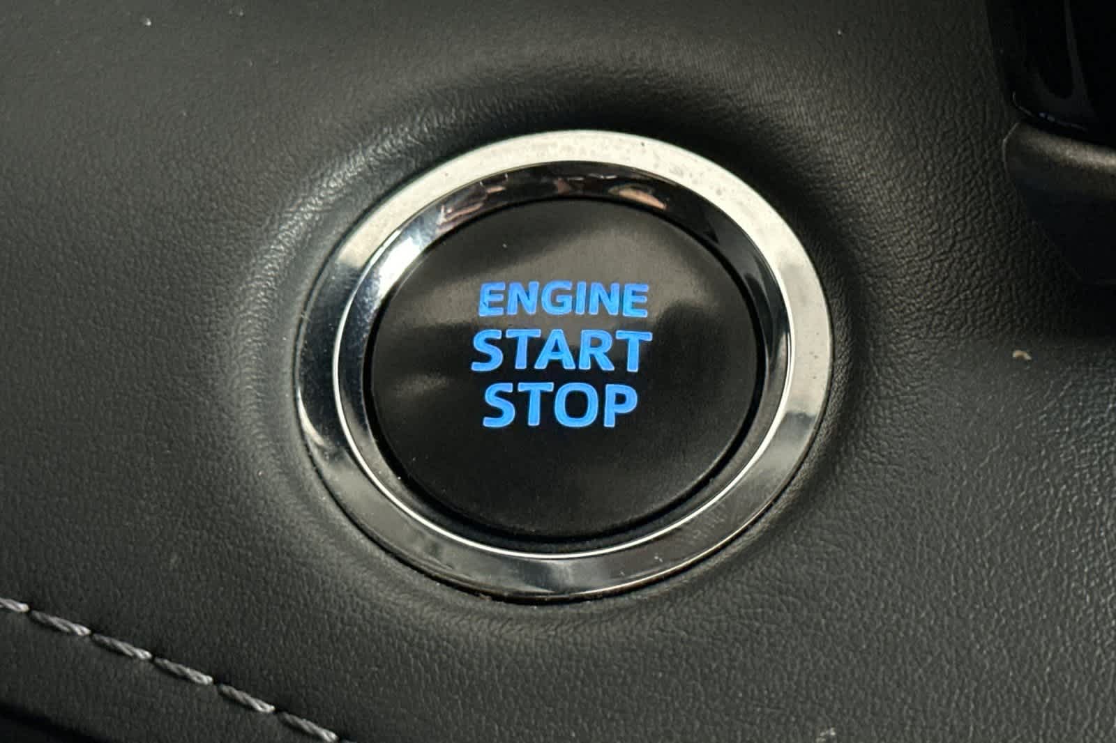 Thumbnail: 2022 Toyota Highlander - 23