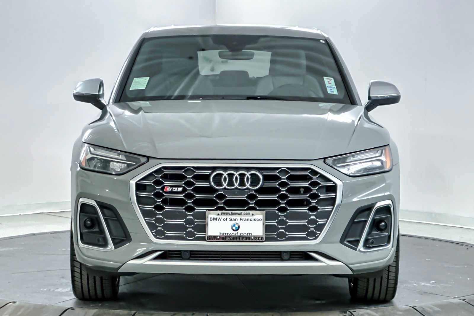 Thumbnail: 2022 Audi SQ5 - 10