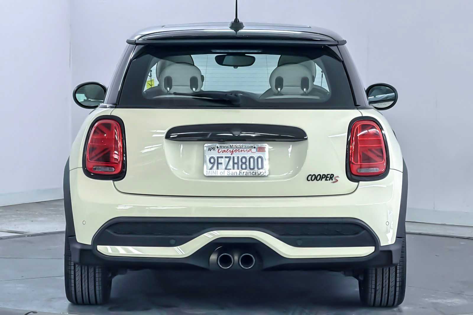 Thumbnail: 2023 MINI Cooper Hardtop - 7