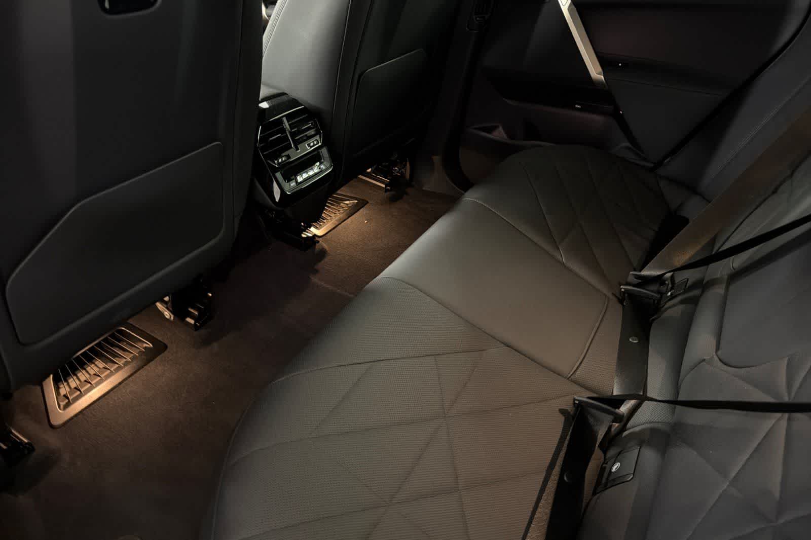 Thumbnail: 2024 BMW iX - 4