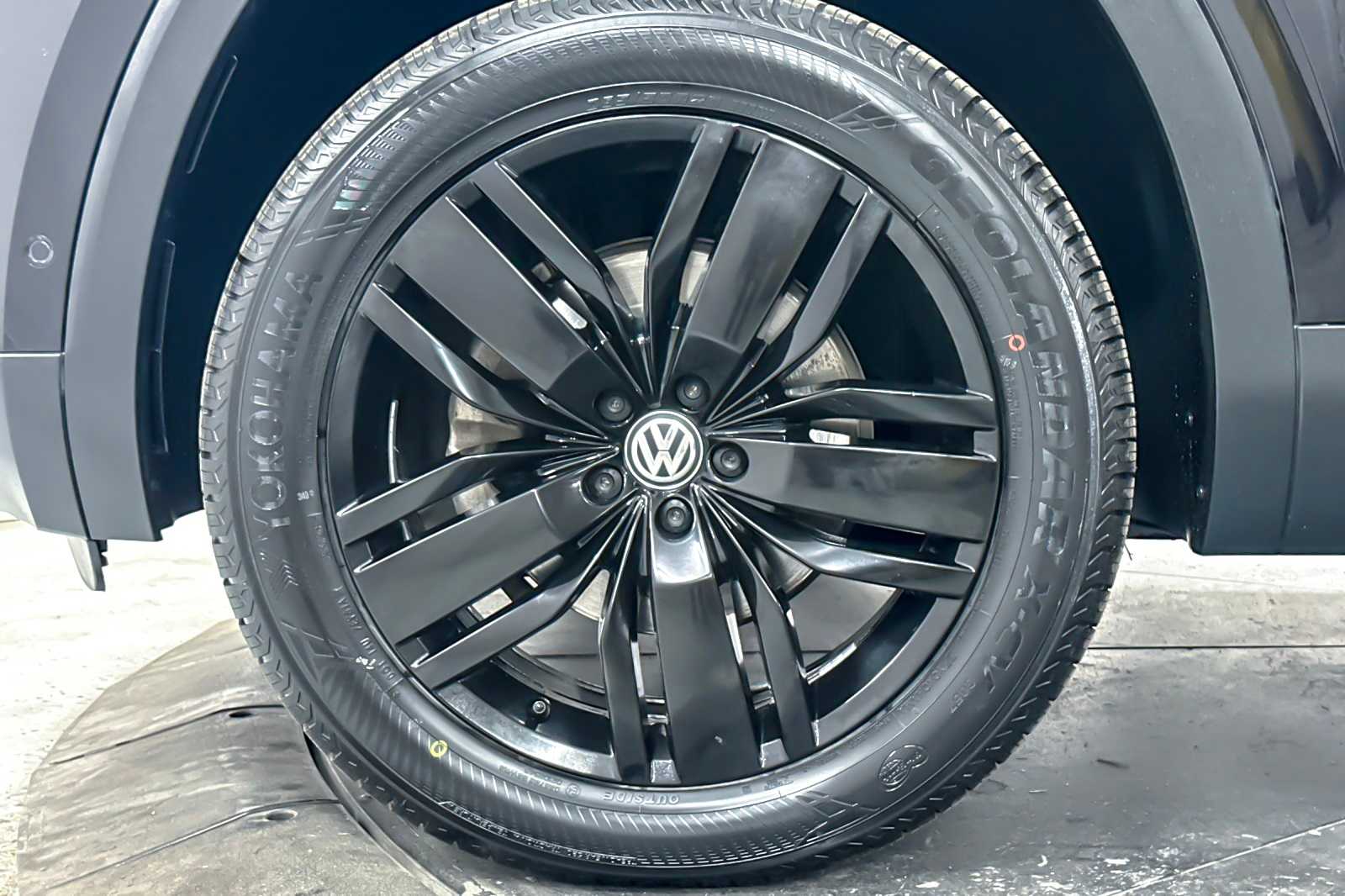 Thumbnail: 2018 Volkswagen Atlas - 27