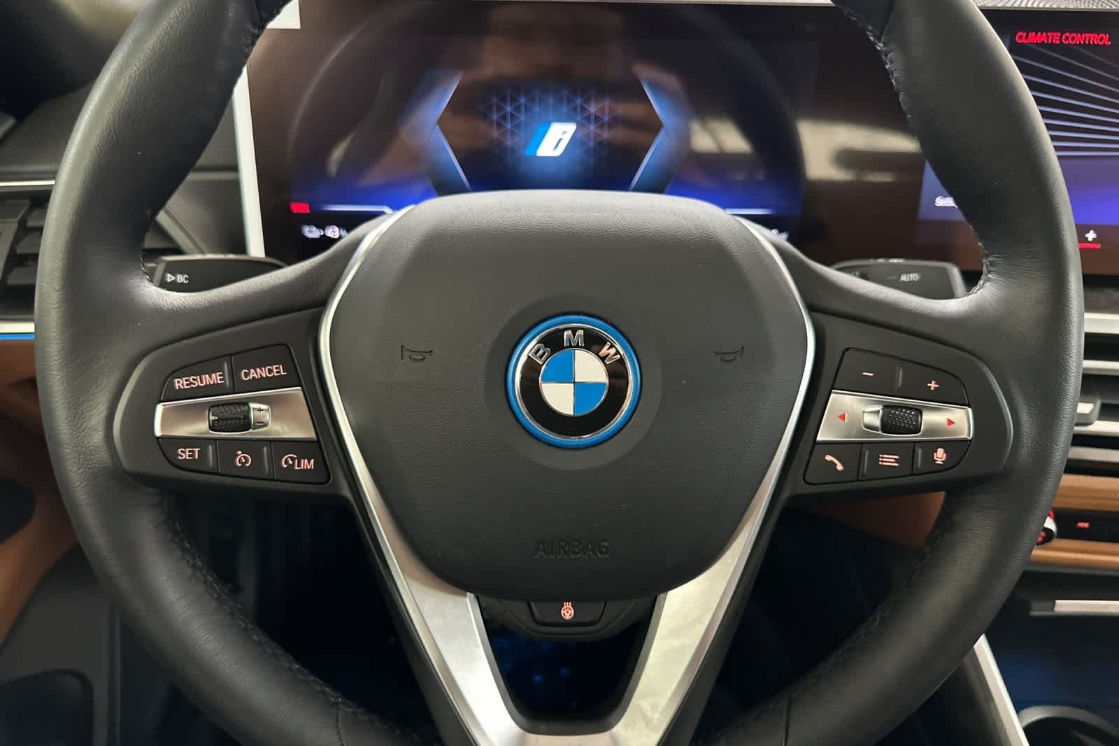 Thumbnail: 2023 BMW i4 - 23