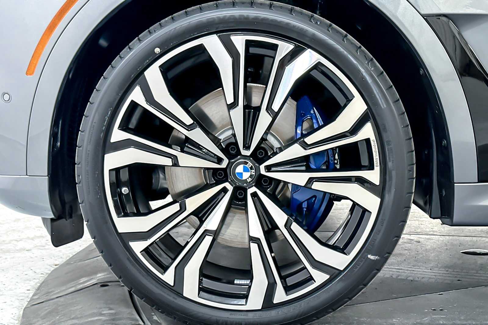 Thumbnail: 2026 BMW X7 - 25