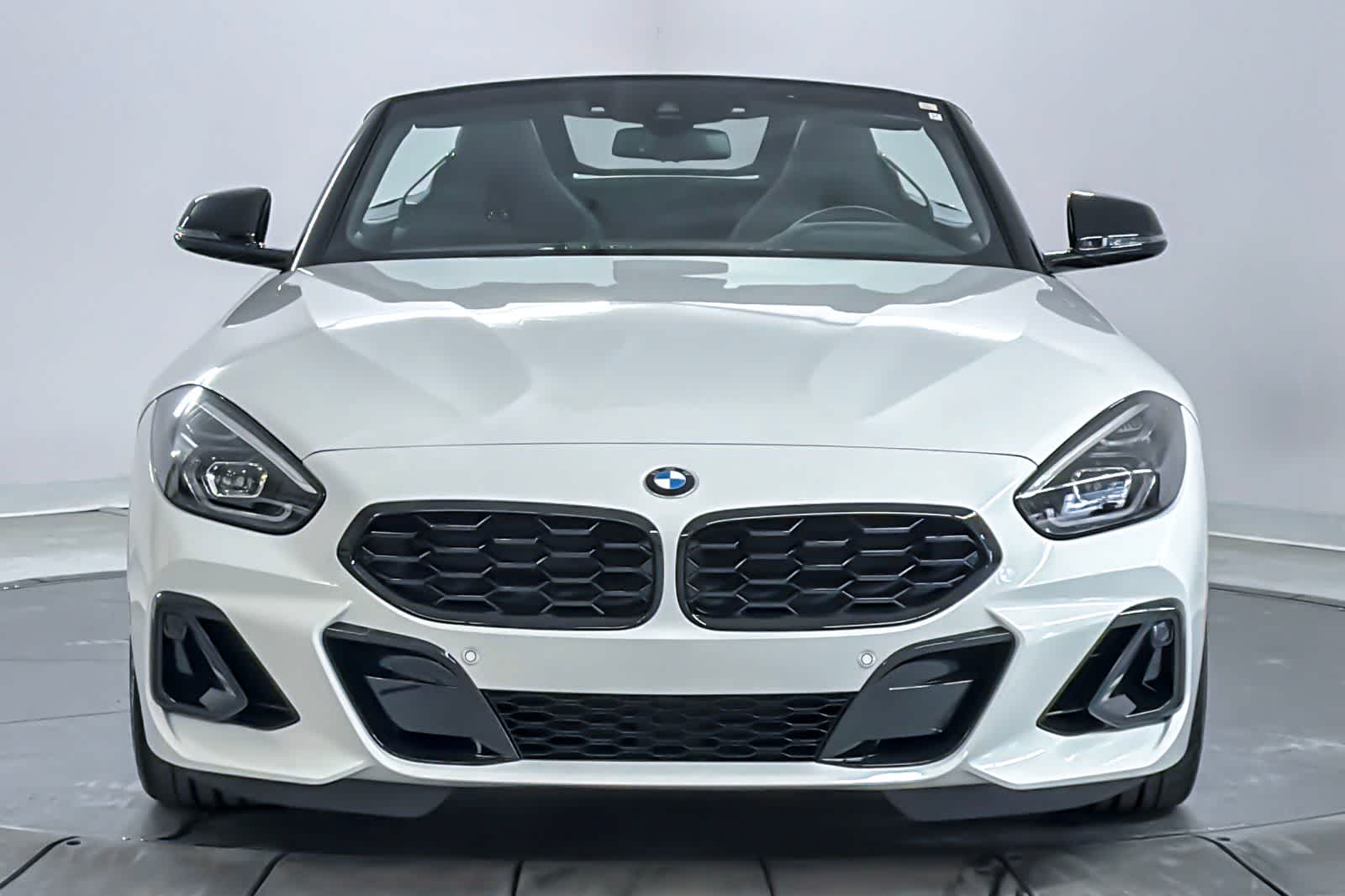 Thumbnail: 2026 BMW Z4 - 10