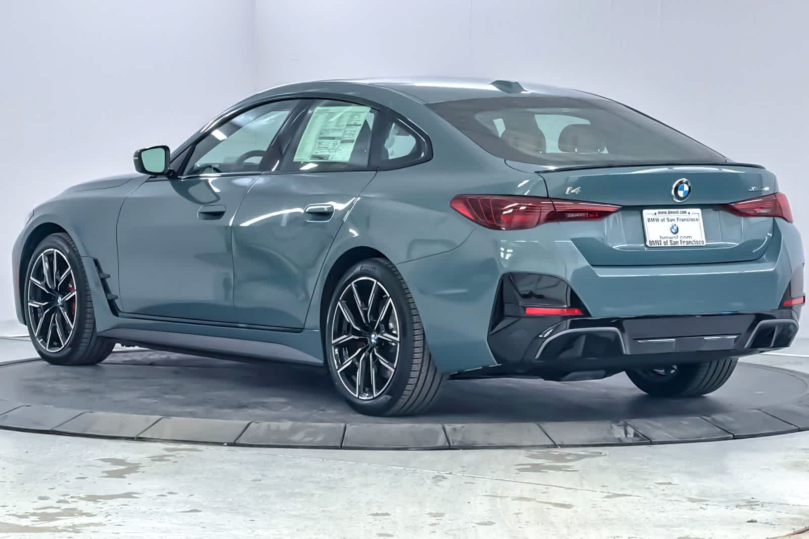 Thumbnail: 2026 BMW i4 - 6