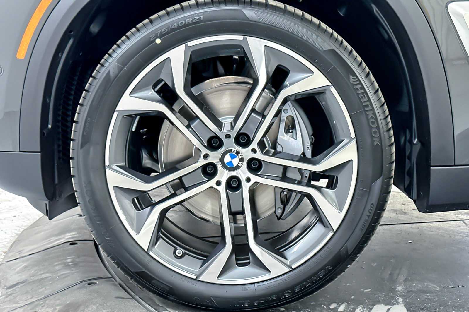 Thumbnail: 2026 BMW X5 - 25