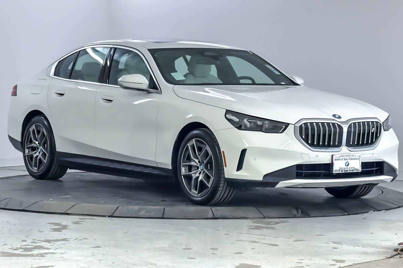 Thumbnail: 2024 BMW i5 - 9