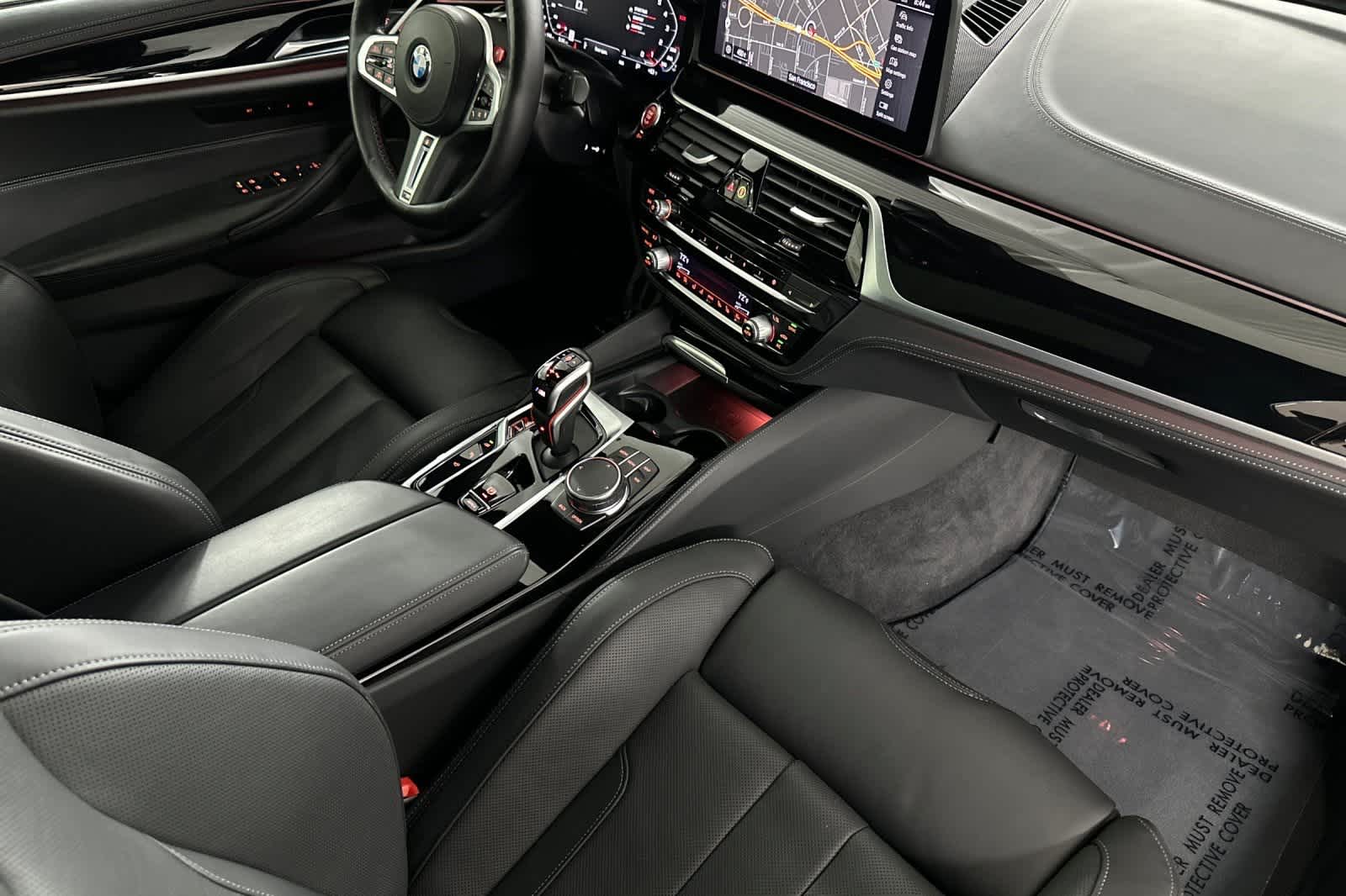 Thumbnail: 2023 BMW M5 - 15