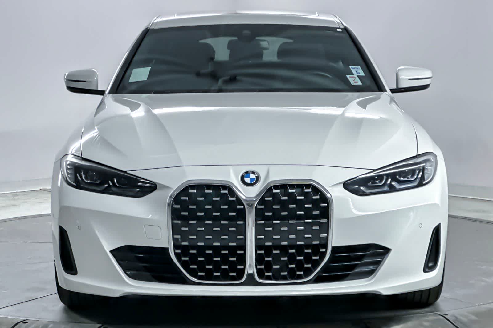 Thumbnail: 2023 BMW 4 Series - 10