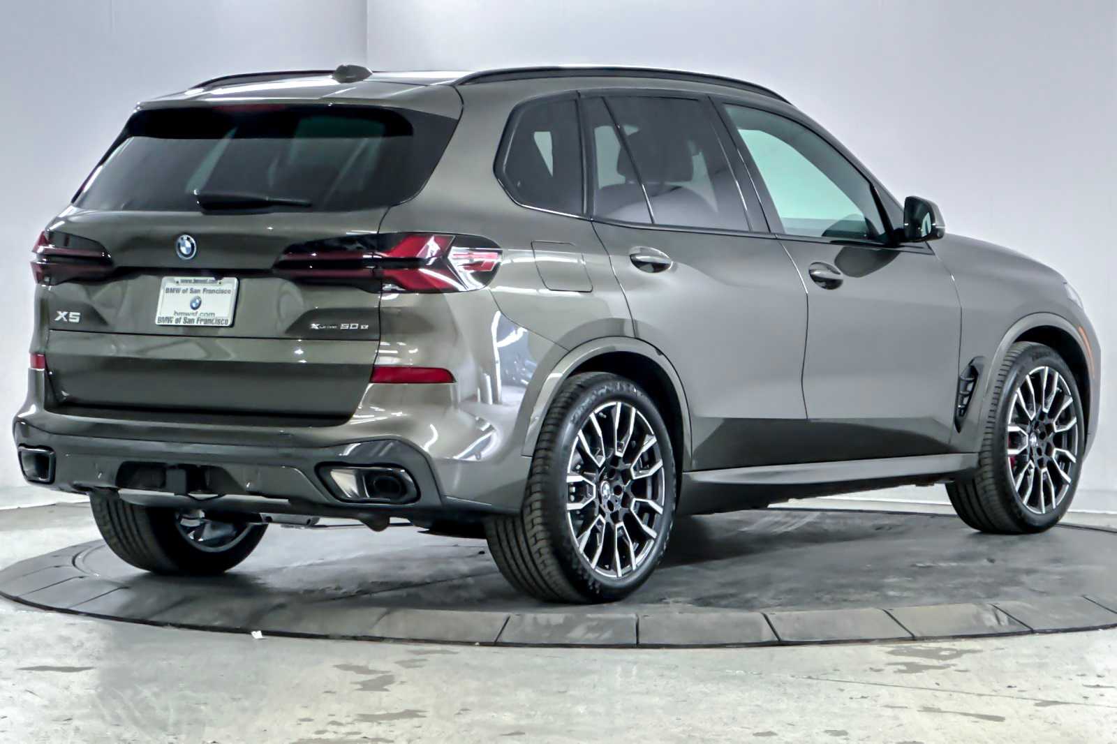 Thumbnail: 2026 BMW X5 - 2